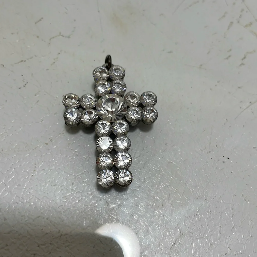 Pendant - Picture 1 of 2